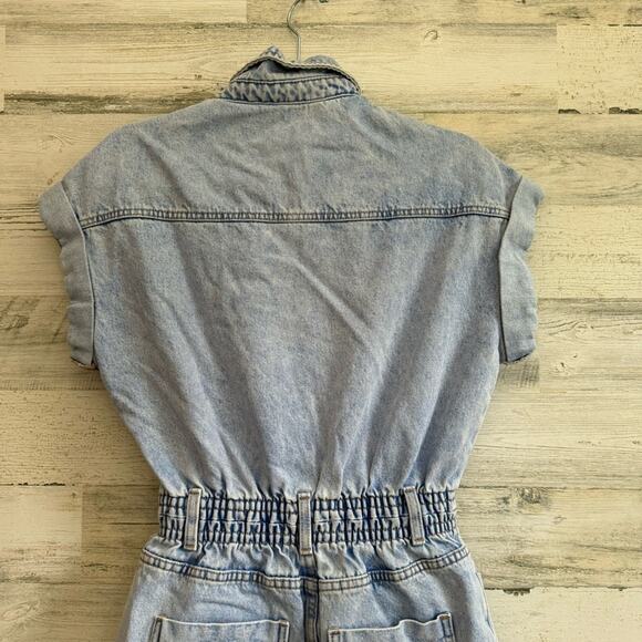 🍁 Zara Denim Mini Overalls Romper Raw Hem Snap Closure Cotton Light Wash Summer - Picture 7 of 16